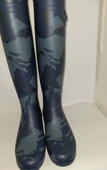 Hunter rain boots size 5 - Picture 2 of 7